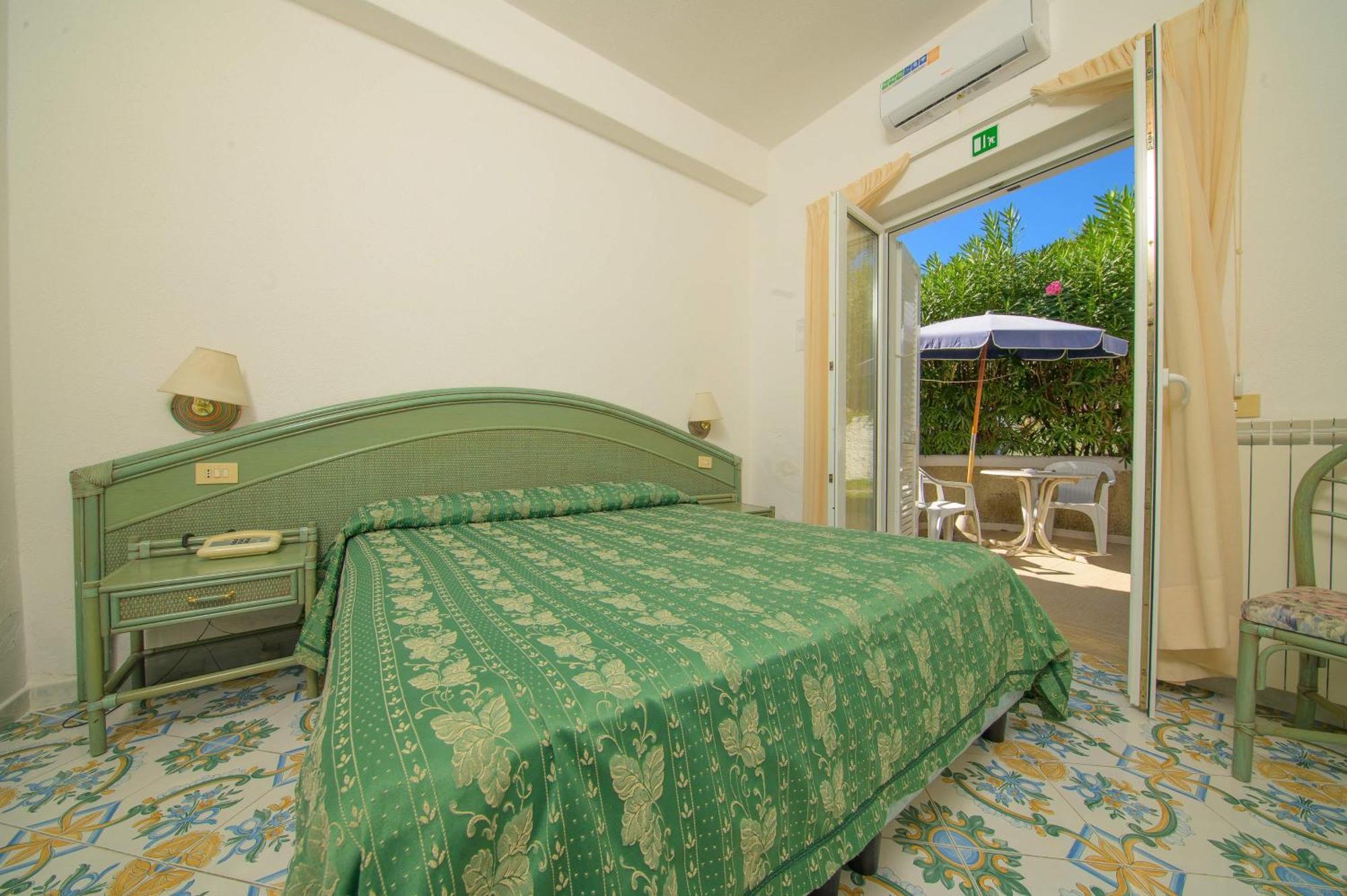 Av Club Terme Colella Hotel Forio  ภายนอก รูปภาพ