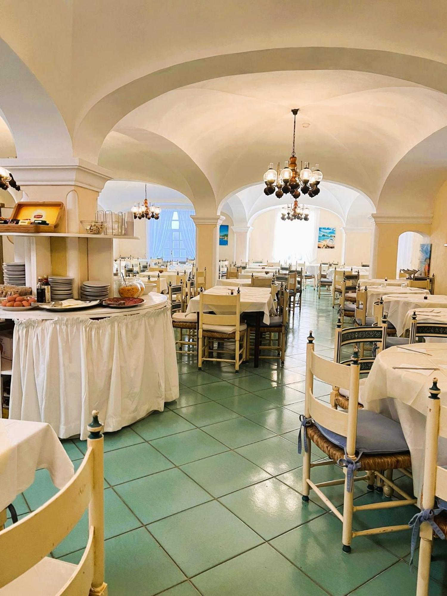 Av Club Terme Colella Hotel Forio  ภายนอก รูปภาพ