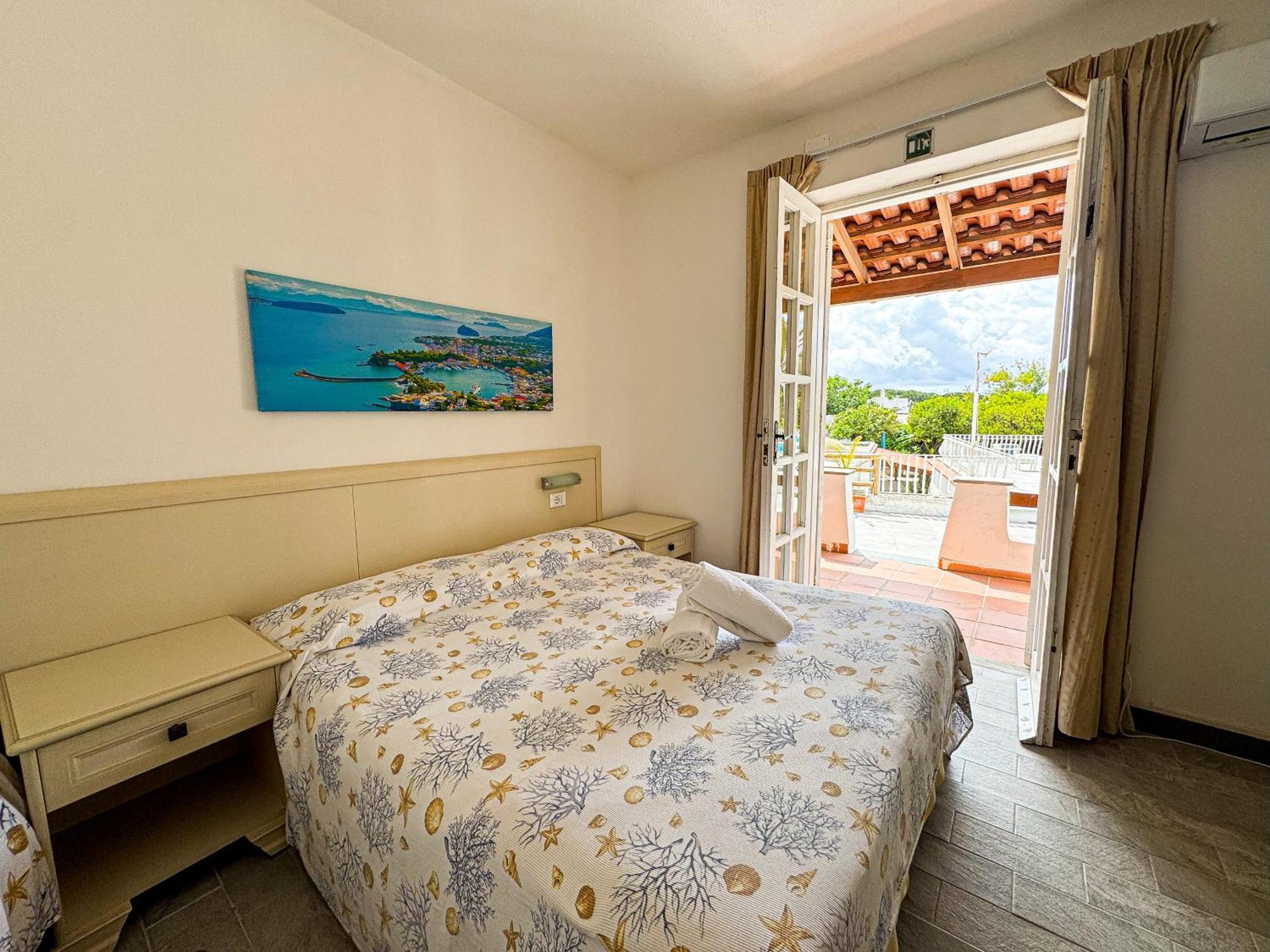 Av Club Terme Colella Hotel Forio  ภายนอก รูปภาพ